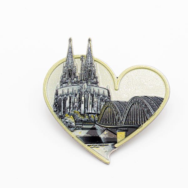 3D-Pin Herz asymmetrisch mit Dom & Hohenzollernbrücke golden